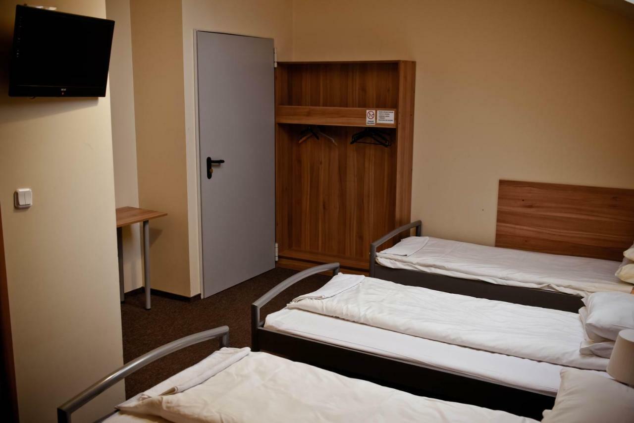 Kolumny 217- Tanie Noclegi Pracownicze, Parking Bezplatny Łódź Exterior foto