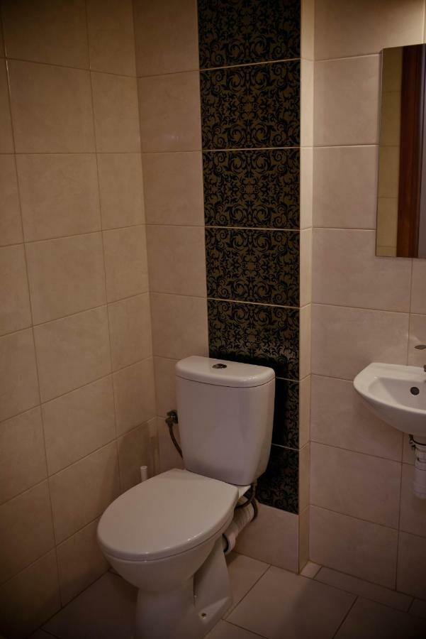 Kolumny 217- Tanie Noclegi Pracownicze, Parking Bezplatny Łódź Exterior foto