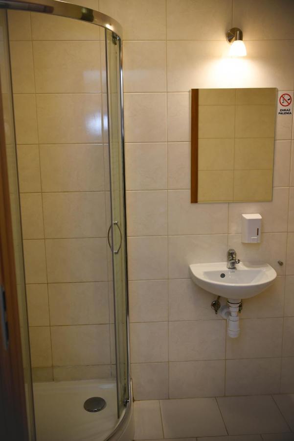 Kolumny 217- Tanie Noclegi Pracownicze, Parking Bezplatny Łódź Exterior foto